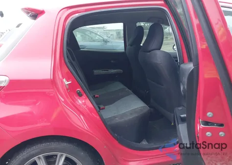 2013 Toyota Yaris Se z USA, uszkodzony, nr VIN JTDKTUD36DD563340